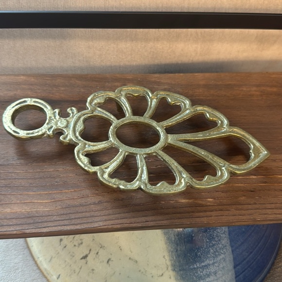 Brass Trivet Hot Holder 19th Century Antique Family Trea Pot Stand Victorian - Picture 4 of 5